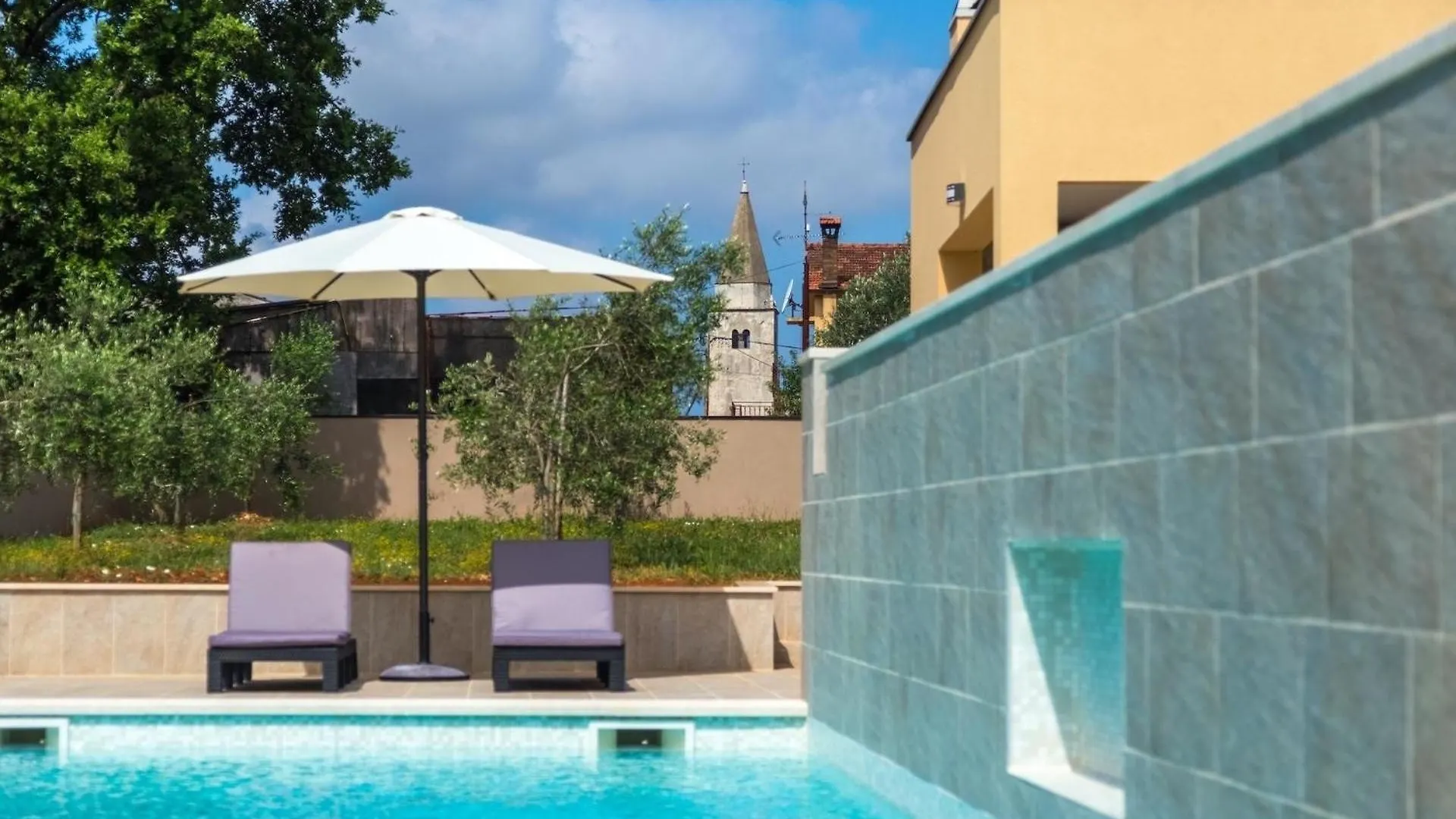 Ferienhaus Mit Privatpool Fuer 8 Personen Ca 120 Qm In Sisan, Istrien Suedkueste Von Istrien Pola 0*,